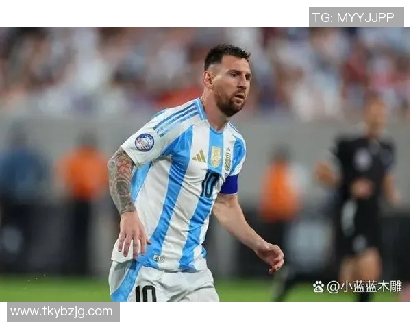 墨尔本胜利与阿东的激烈对决揭示足球魅力与团队精神的完美结合 墨尔本胜利与阿东的激烈对决揭示足球魅力与团队精神的完美结合